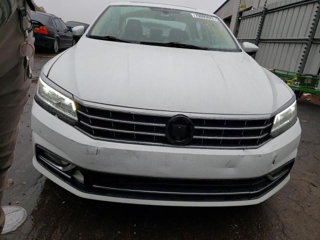 2017 VOLKSWAGEN PASSAT SE - 1VWGT7A33HC047215