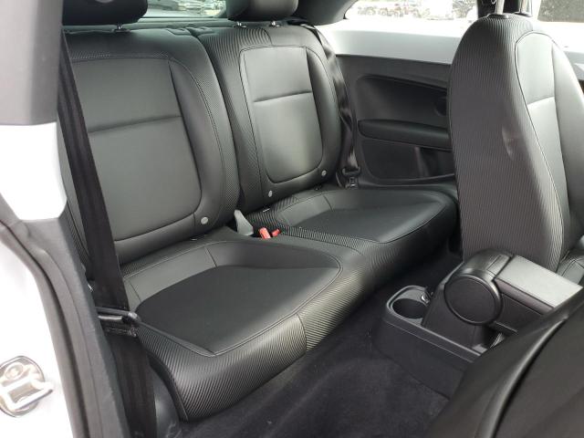 2017 VOLKSWAGEN BEETLE SE 3VWJ17ATXHM615101