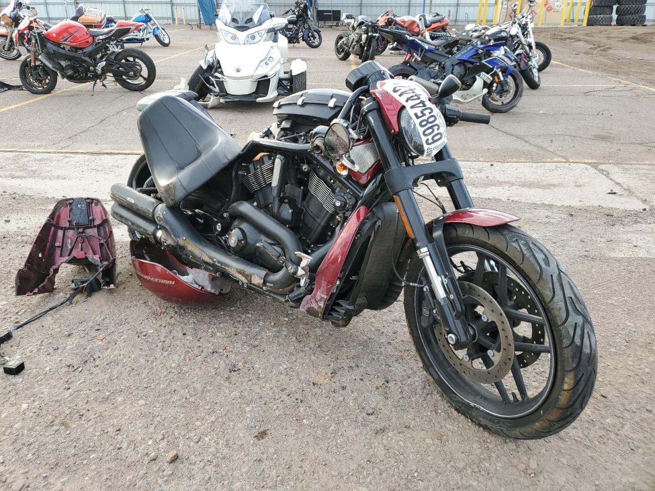 1HD1HHH15HC802139 HARLEY-DAVIDSON VRSCDX NIG 2017