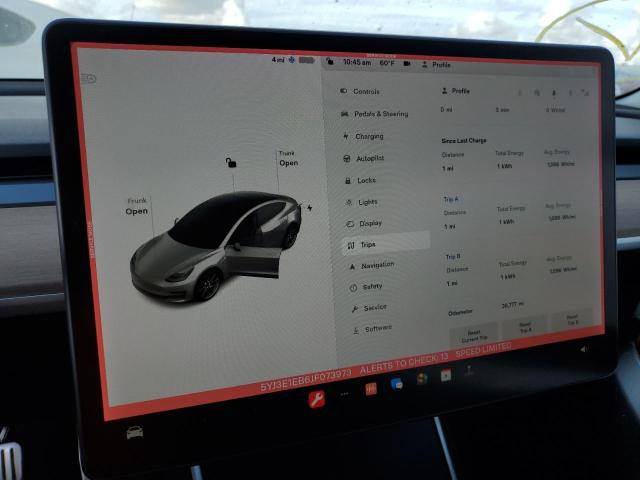 5YJ3E1EB6JF073973 Tesla MODEL 3
