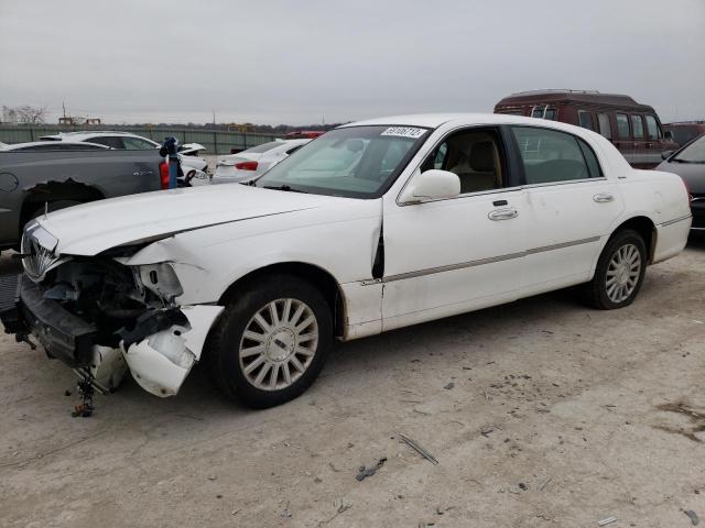 2003 Lincoln Town Car Signature