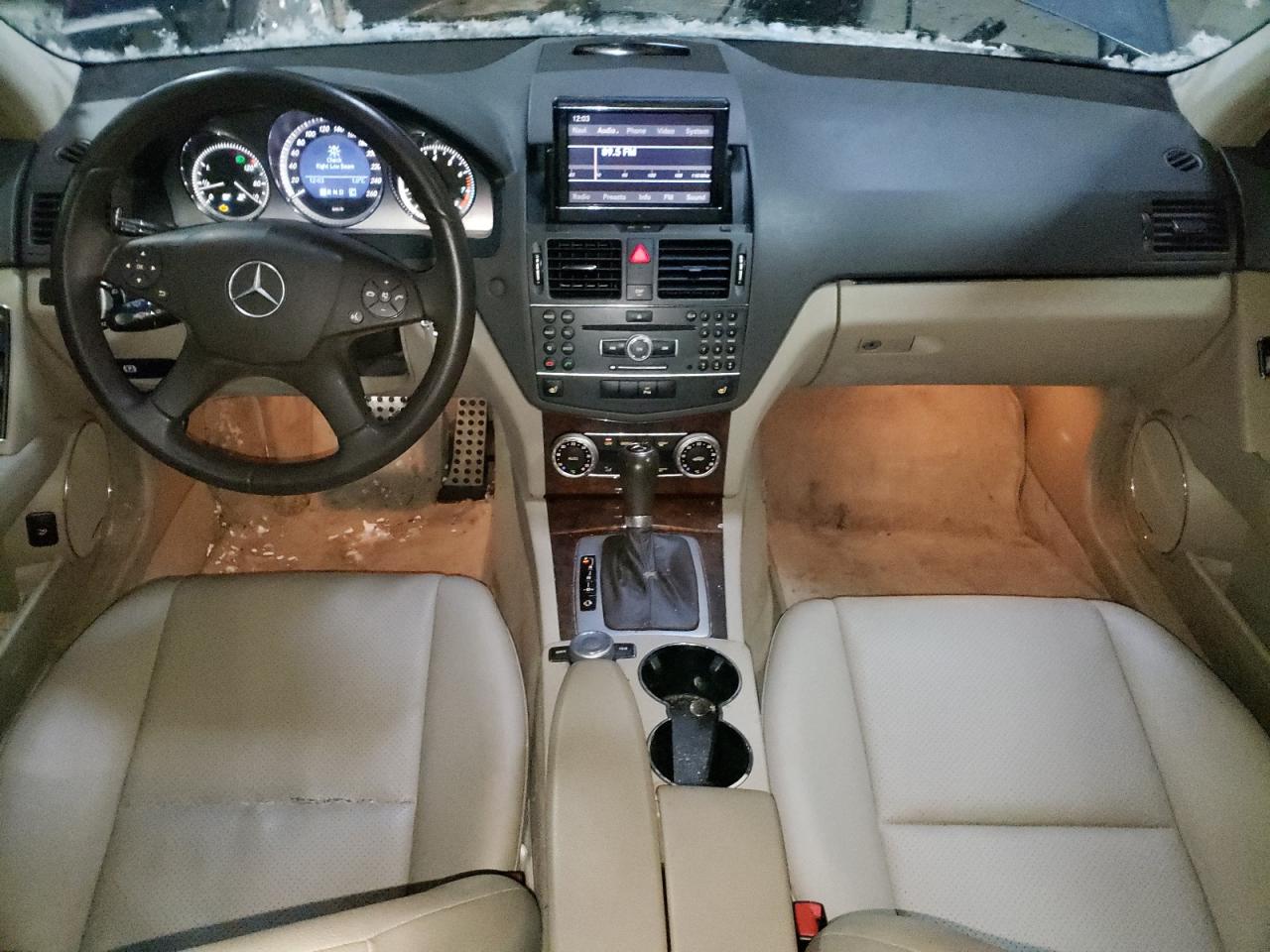 2010 Mercedes-Benz C 350 4Matic VIN: WDDGF8HB8AF513440 Lot: 70410012