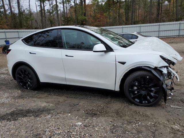 7SAYGDEE1NF400915 Tesla Model Y