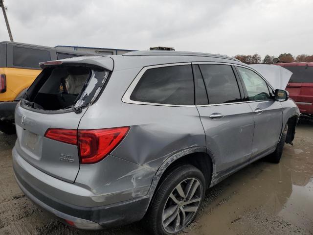 2017 HONDA PILOT ELIT - 5FNYF6H09HB027106