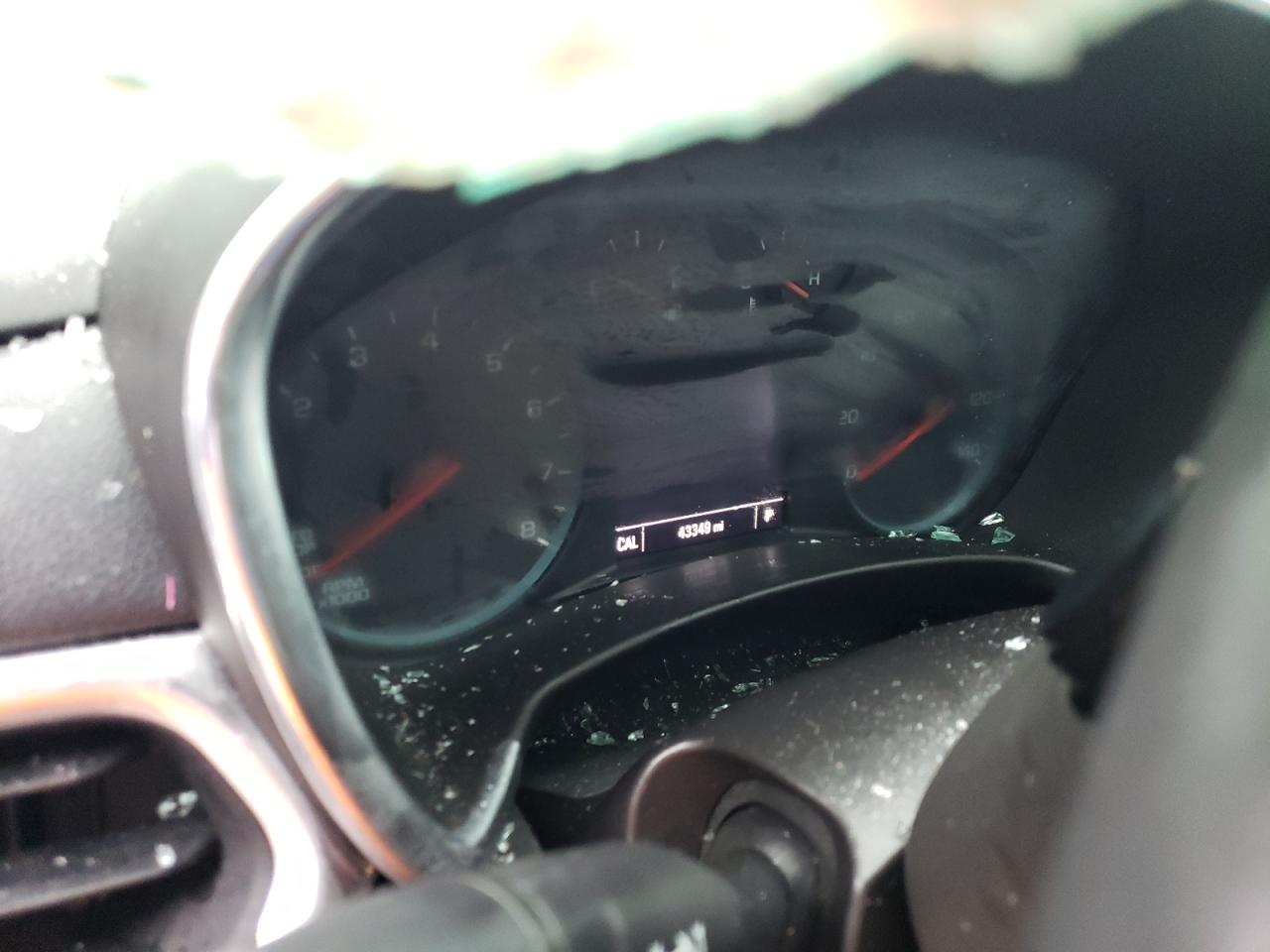 2GNAXJEVXJ6113657 CHEVROLET EQUINOX 2018