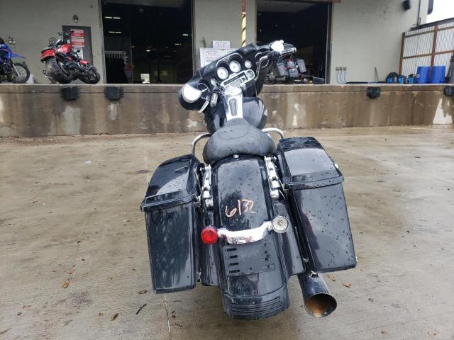 2010 HARLEY-DAVIDSON FLHX - 1HD1KB419AB637910