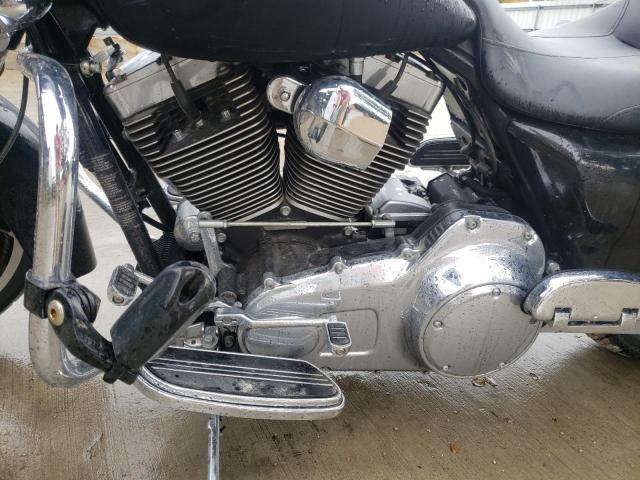 2010 HARLEY-DAVIDSON FLHX - 1HD1KB419AB637910