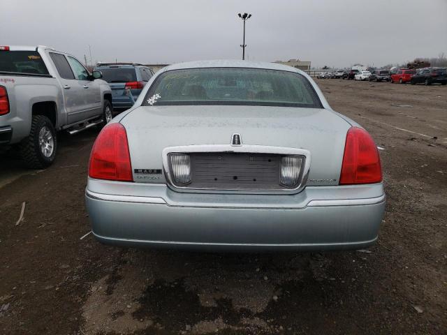 1LNHM82W57Y625234 Lincoln TOWNCAR