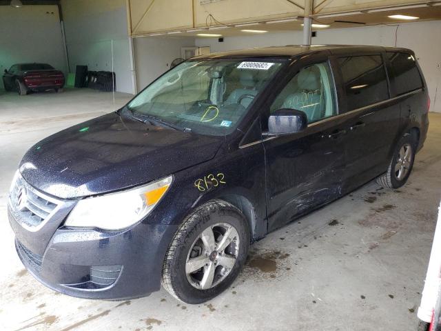 2010 Volkswagen Routan SE