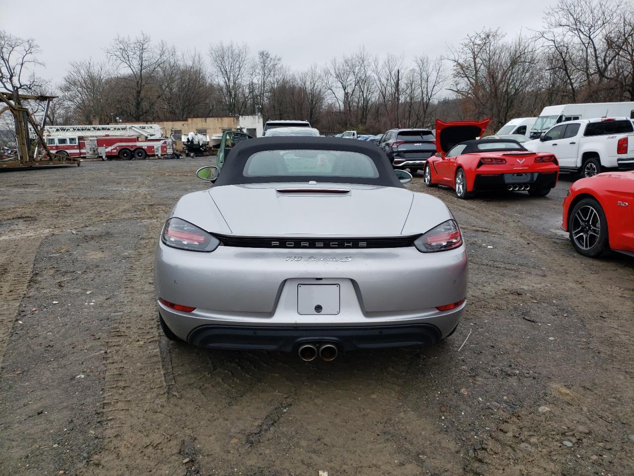 VIN: WP0CB2A81KS228099 2019 PORSCHE BOXSTER S