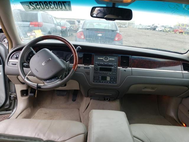 1LNHM82W57Y625234 Lincoln TOWNCAR