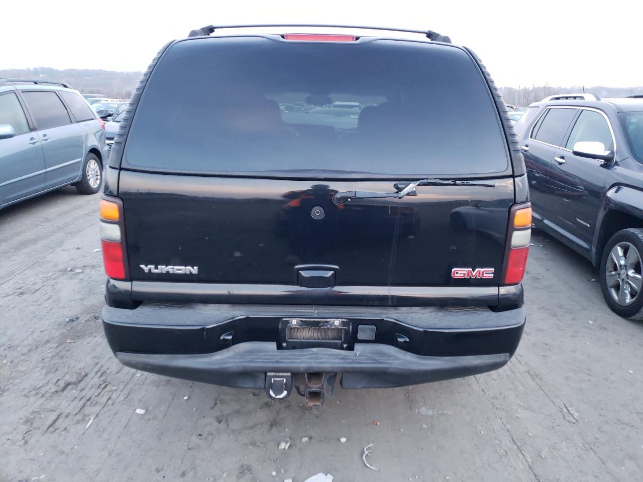 1GKEK63U34J163182 2004 GMC Yukon Denali