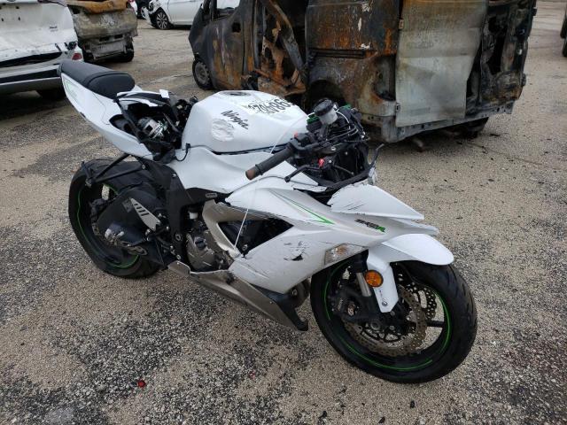 Salvage Motorcycles for parts for sale at auction: 2017 Kawasaki ZX636 F