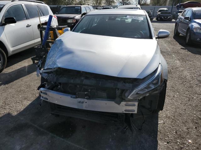1N4BL4DVXKC127164 Nissan ALTIMA SV