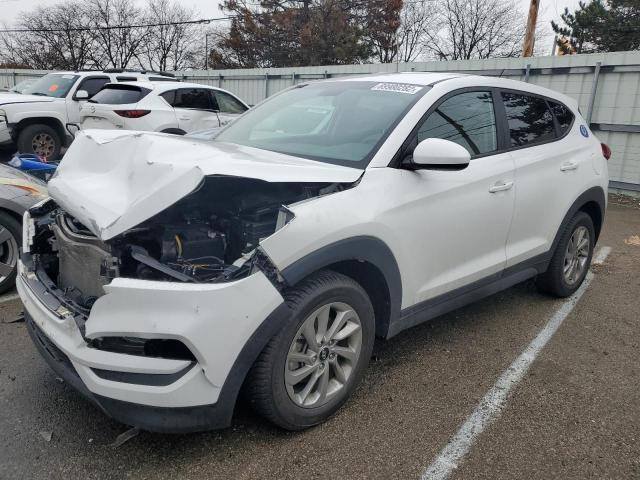 Salvage cars for sale from Copart Moraine, OH: 2018 Hyundai Tucson SE