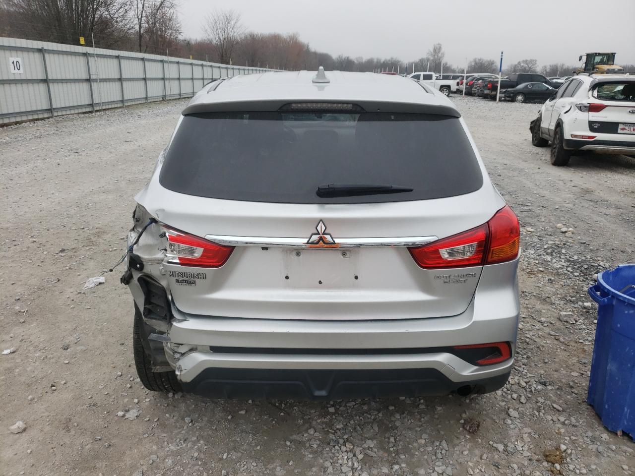 2018 Mitsubishi Outlander Sport Es VIN: JA4AP3AU4JZ023694 Lot: 70317402