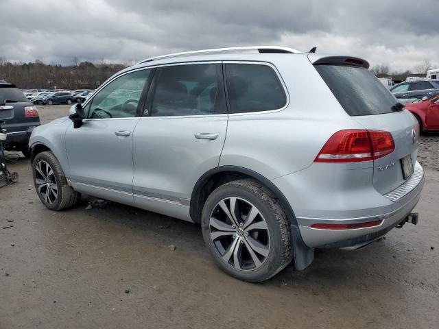 2017 VOLKSWAGEN TOUAREG WO WVGRF7BP8HD000983