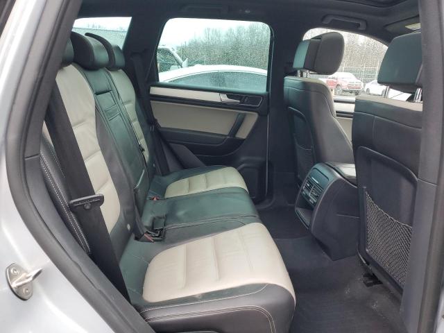 2017 VOLKSWAGEN TOUAREG WO WVGRF7BP8HD000983