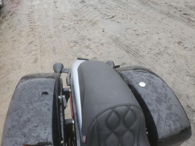 2020 HARLEY-DAVIDSON FLSL 1HD1YDJ11LB045886