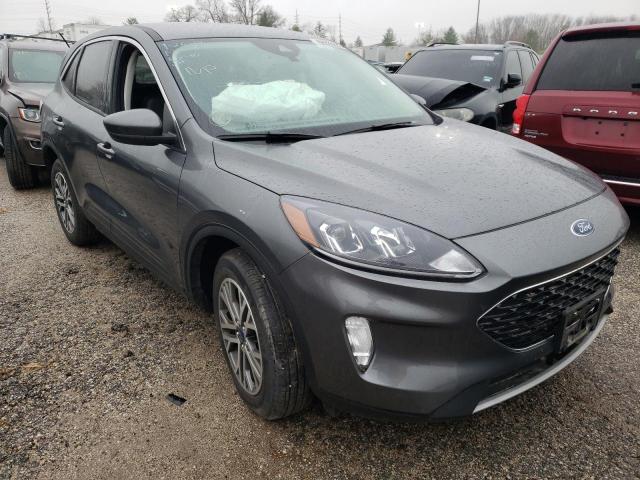 Salvage cars for sale from Copart Bridgeton, MO: 2022 Ford Escape SEL