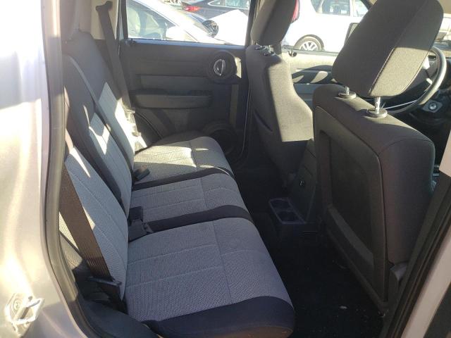 VIN: 1D8GU28K87W682817 Auction: COPART Lot: 70399052 Location: DC - WASHINGTON DC 1D8GU28K87W682817 DODGE NITRO 2007 SILVER Photo 11
