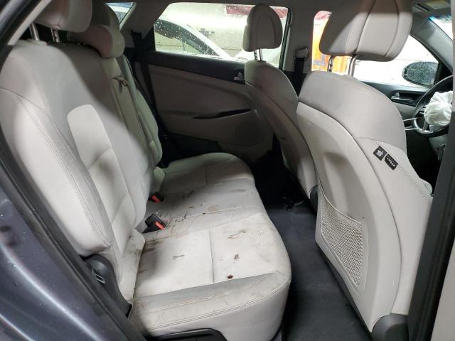 2017 HYUNDAI TUCSON SE - KM8J23A46HU329156
