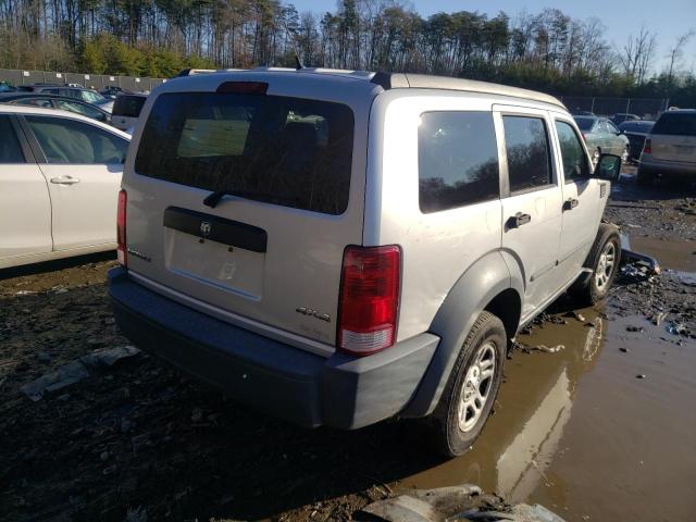 VIN: 1D8GU28K87W682817 Auction: COPART Lot: 70399052 Location: DC - WASHINGTON DC 1D8GU28K87W682817 DODGE NITRO 2007 SILVER Photo 3