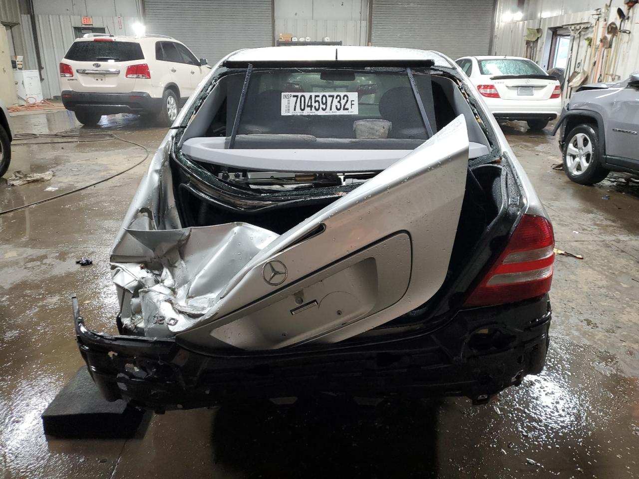 WDBRF64J55F586421 2005 Mercedes-Benz C 320