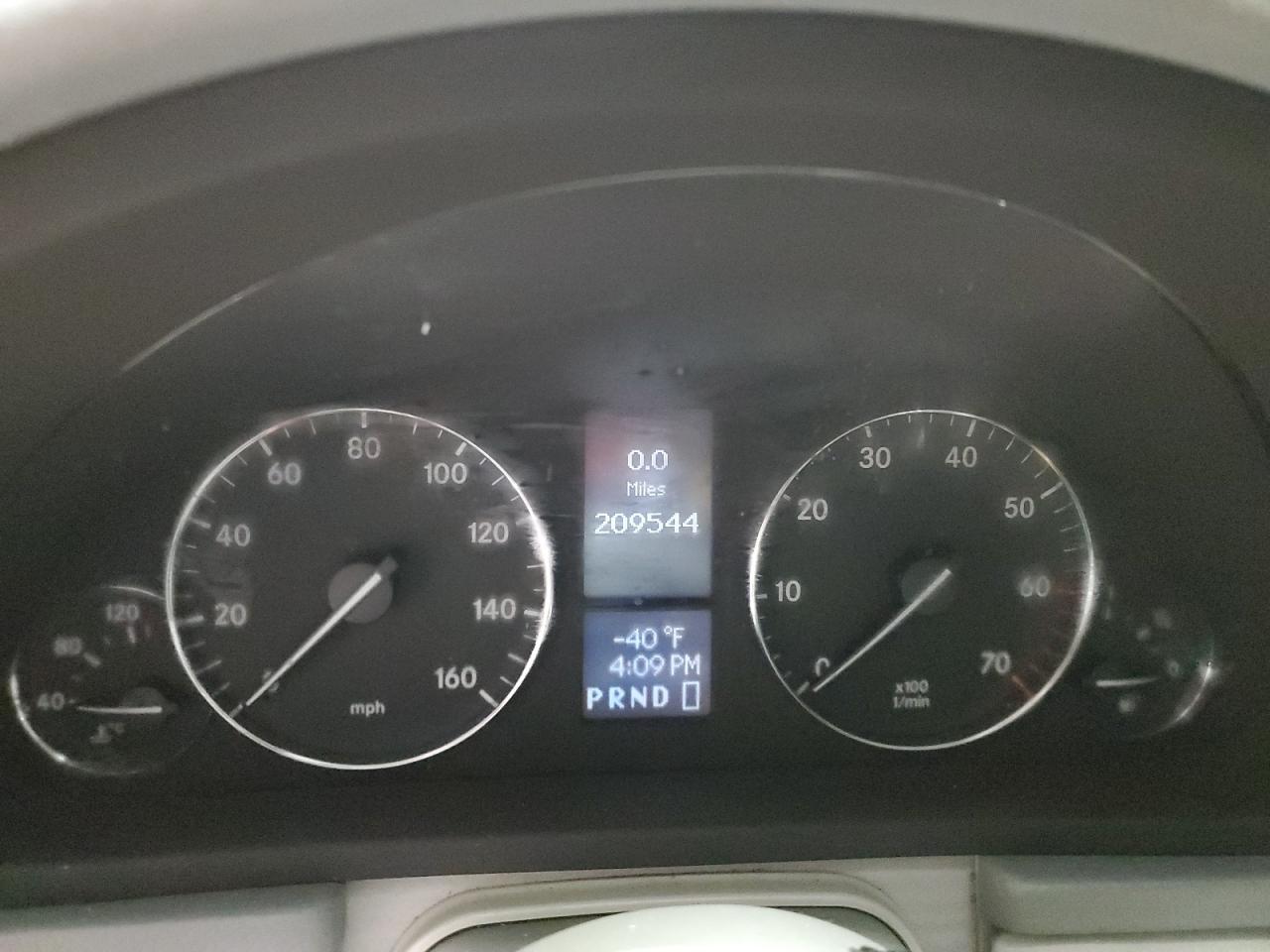 WDBRF64J55F586421 2005 Mercedes-Benz C 320