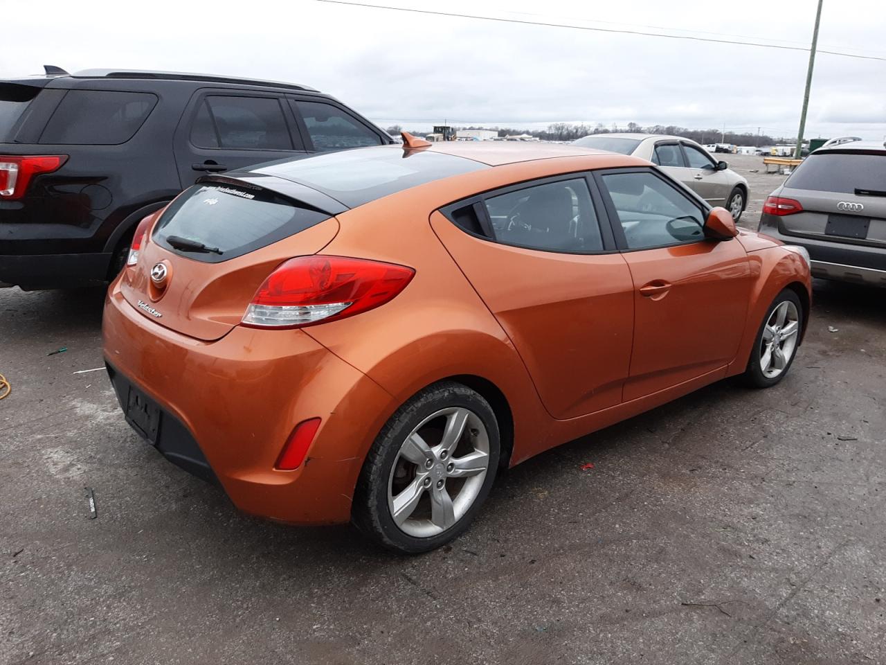 Lot #2077107417 2015 HYUNDAI VELOSTER