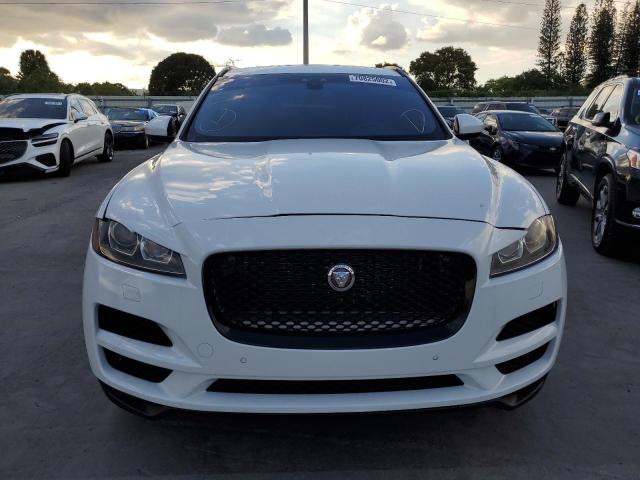 SADCJ2BN2HA096819 Jaguar F-pace Premium