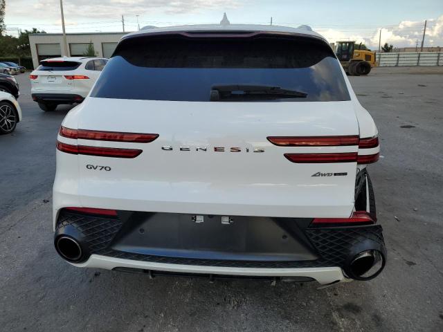 2022 GENESIS GV70 BASE - KMUMCDTC3NU037806