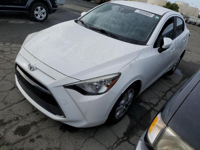 Salvage cars for sale from Copart Antelope, CA: 2017 Toyota Yaris IA