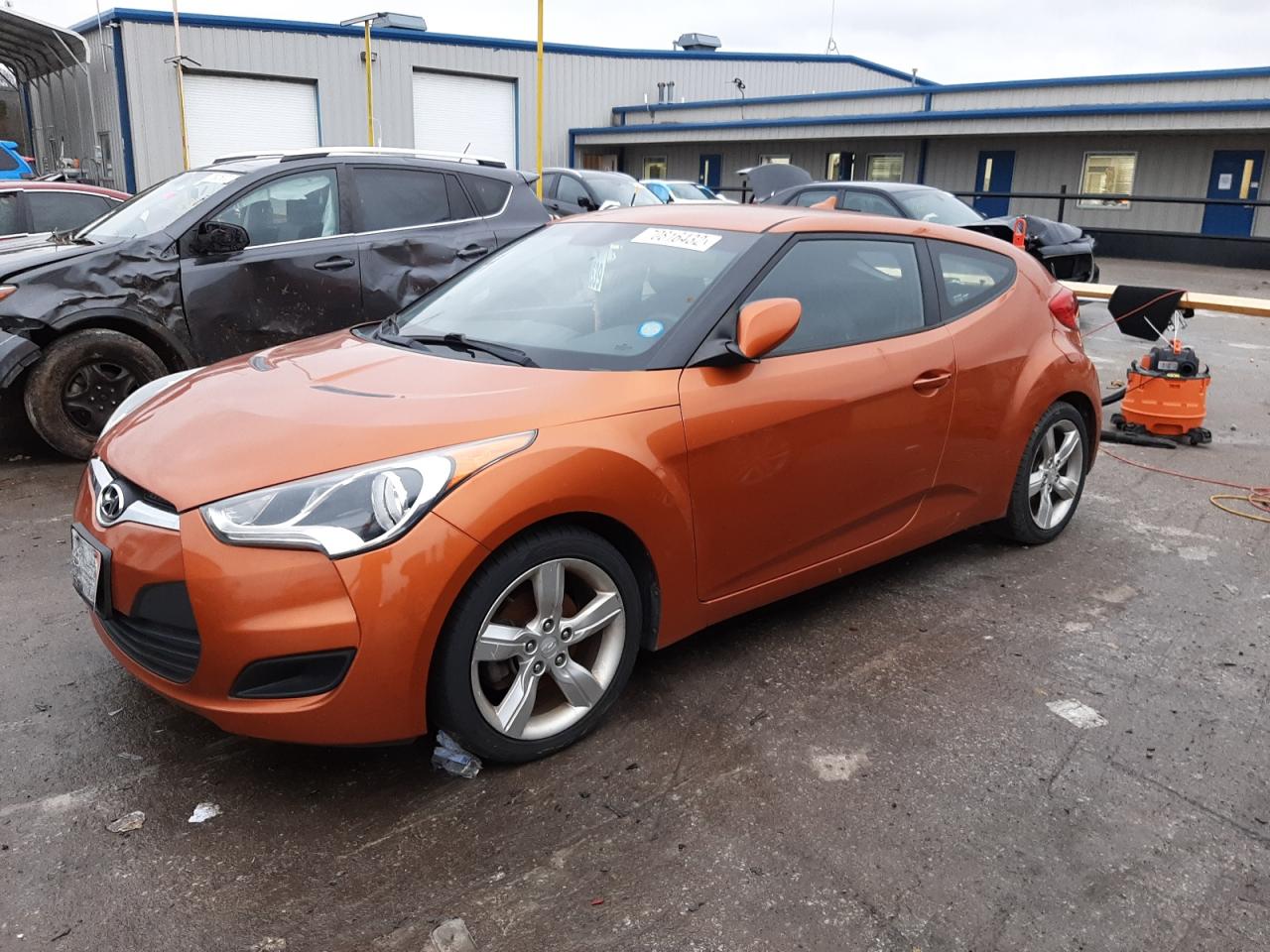 Lot #2077107417 2015 HYUNDAI VELOSTER