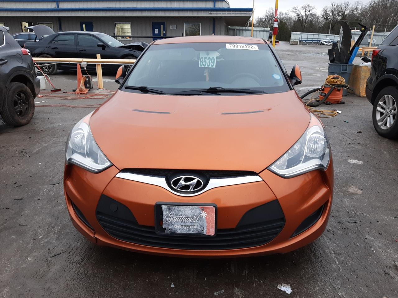 Lot #2077107417 2015 HYUNDAI VELOSTER