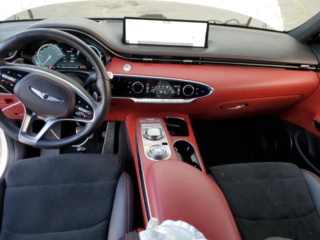 2022 GENESIS GV70 BASE - KMUMCDTC3NU037806