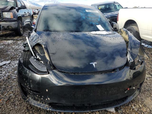 5YJ3E1EB8JF186095 Tesla MODEL 3