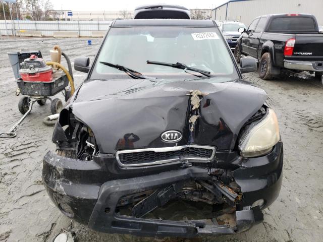 2011 Kia Soul + VIN: KNDJT2A24B7273315 Lot: 70372482