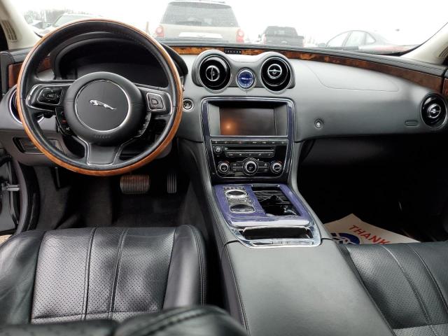 SAJWA1CB0CLV38325 Jaguar XJ