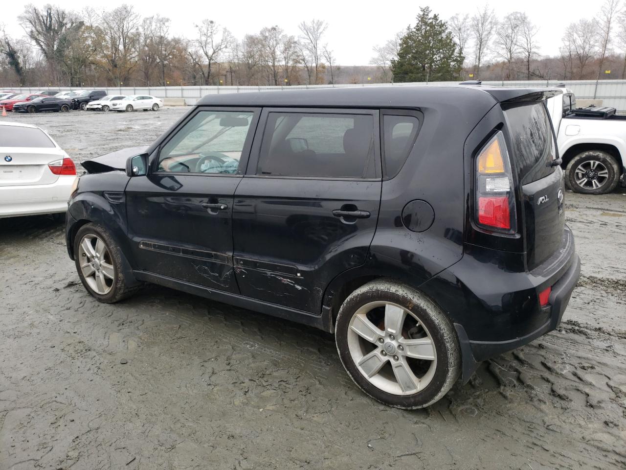 KNDJT2A24B7273315 2011 Kia Soul +