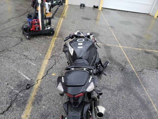 2019 SUZUKI GSX-R600 - JS1GN7FAXK7100667