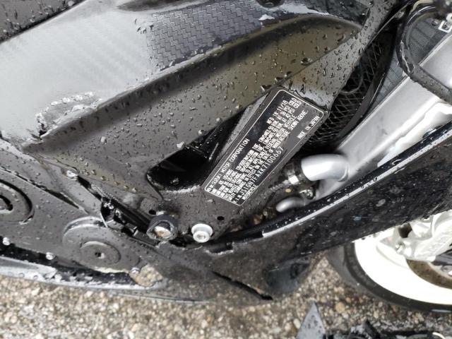 2019 SUZUKI GSX-R600 - JS1GN7FAXK7100667