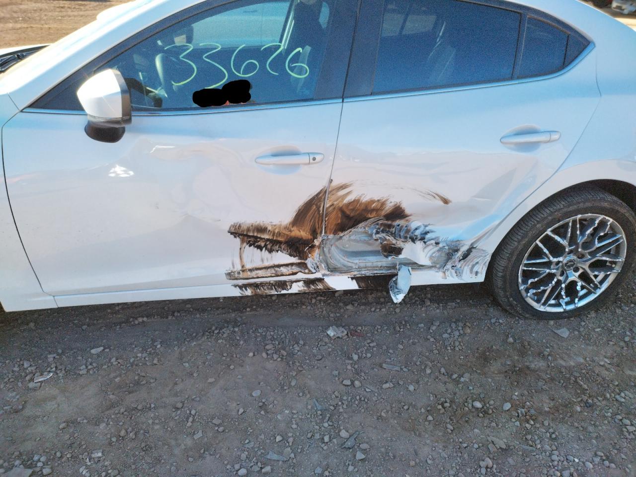 2017 Mazda 3 - Image 9