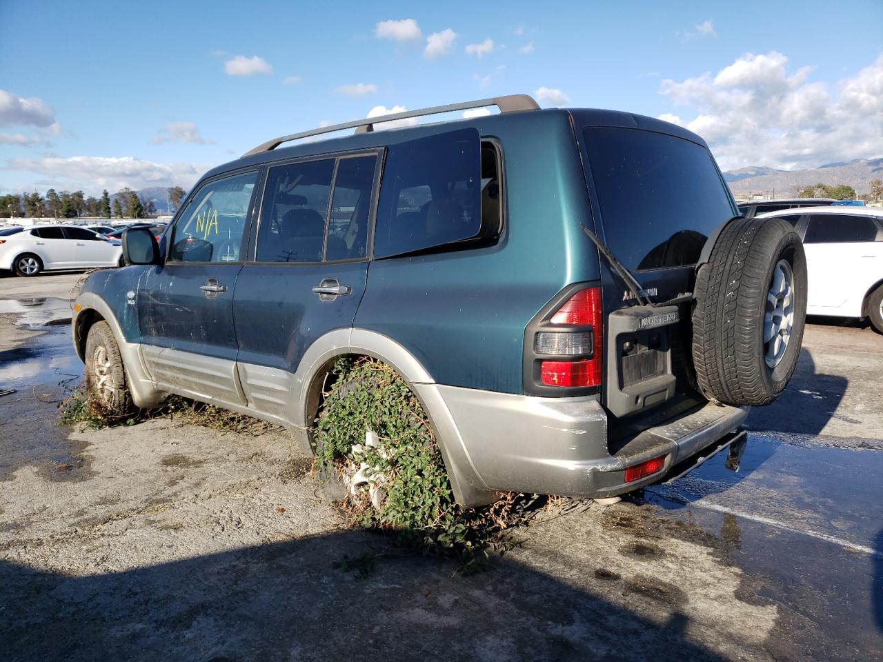 JA4MW31R81J009744 2001 Mitsubishi Montero Xls