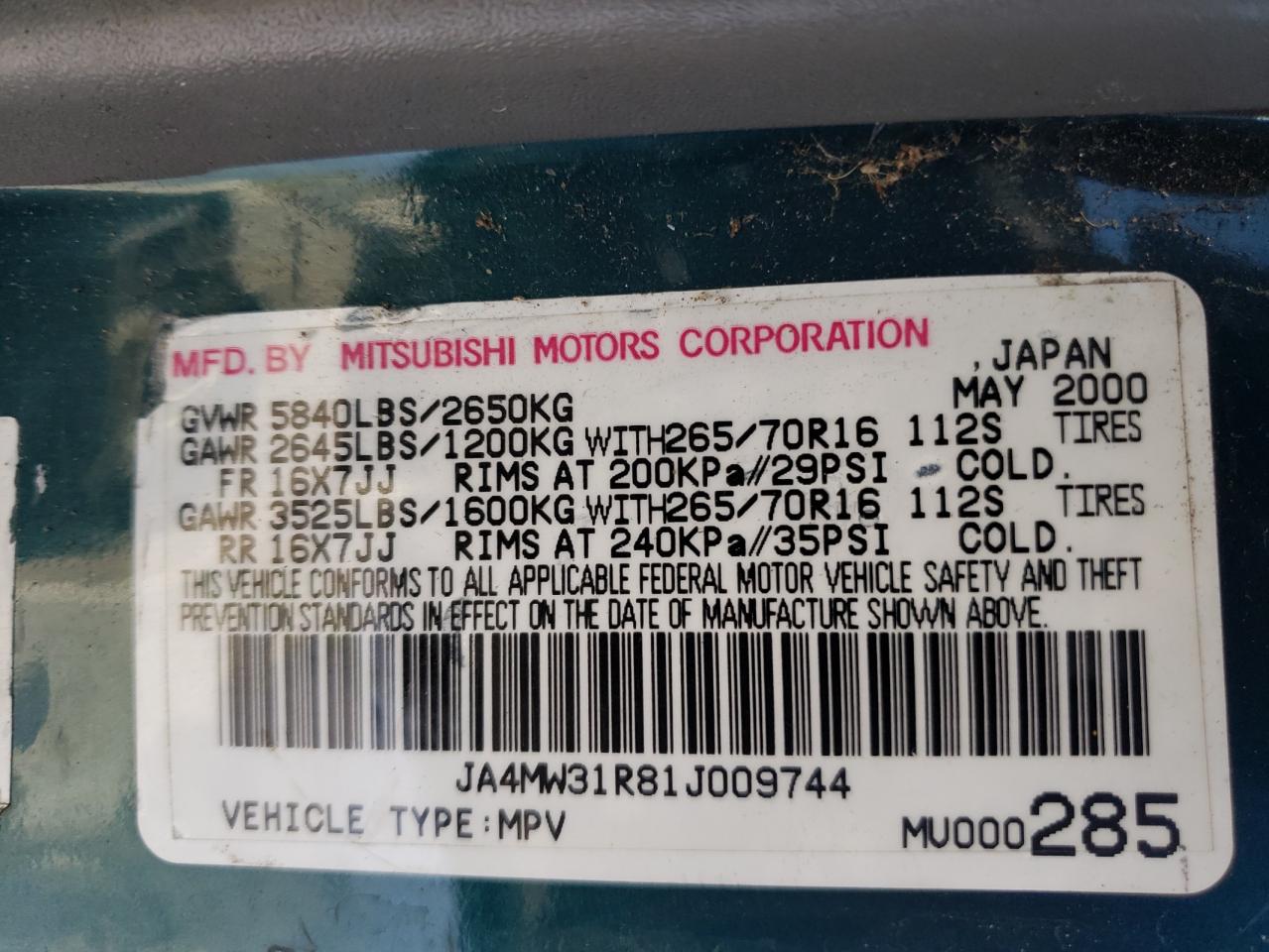 JA4MW31R81J009744 2001 Mitsubishi Montero Xls