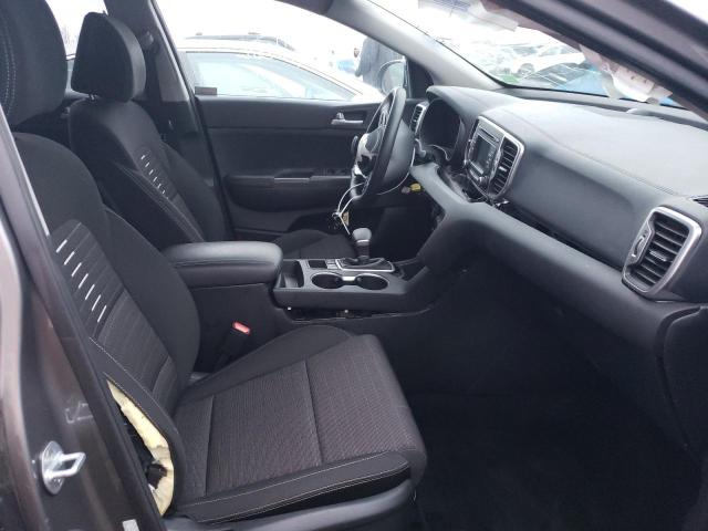 KNDPMCAC8J7464501 KIA Sportage Lx
