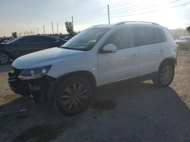 Vehiculos salvage en venta de Copart Miami, FL: 2014 Volkswagen Tiguan S