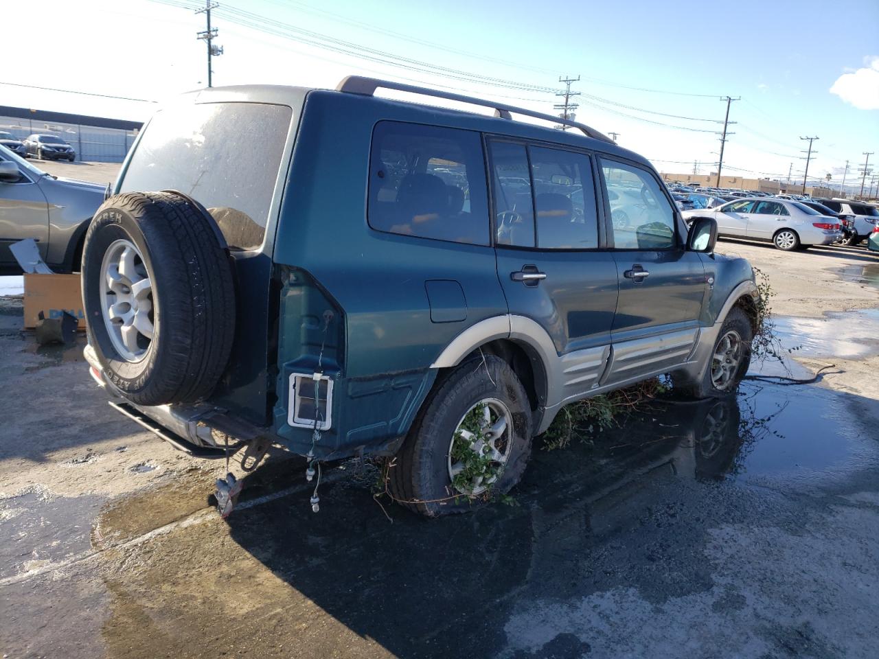 JA4MW31R81J009744 2001 Mitsubishi Montero Xls