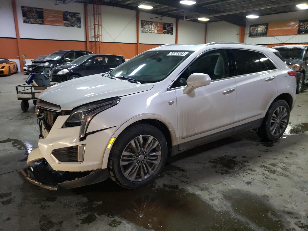 1GYKNDRS1JZ216176 2018 Cadillac Xt5 Luxury