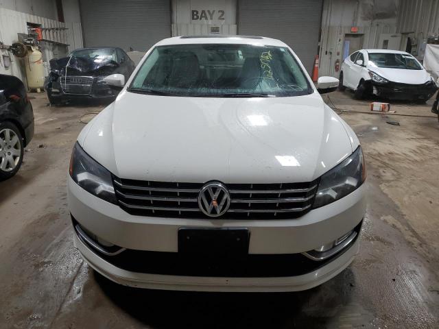 2015 VOLKSWAGEN PASSAT SEL - 1VWCM7A35FC083691